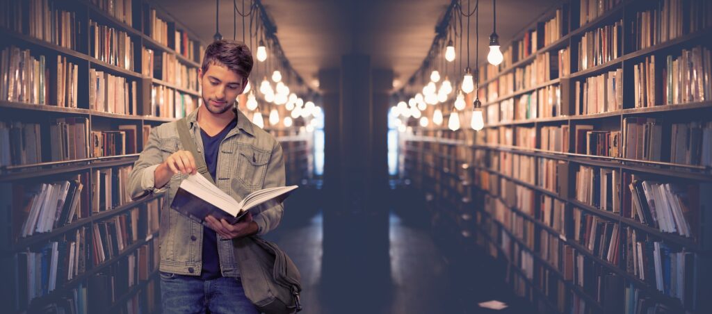 college-student-g4e156a75c_1920
